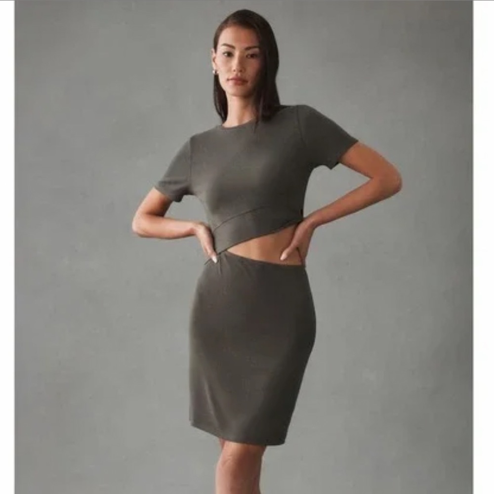 NWT Anthropologie Bordeaux cutout mini dress❤️❤️❤️❤️